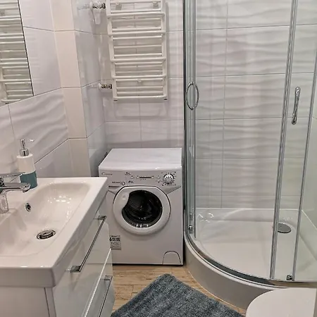 8 Pietro Al Wyzwolenia * Szczecin